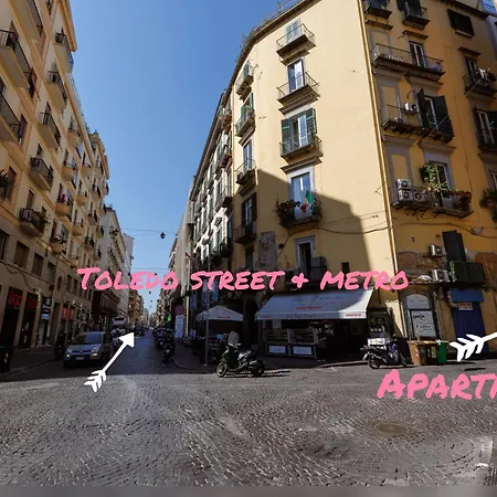 The Tiny House On Toledo - Spanish Quarters - By Houseinnaples