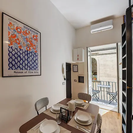 The Tiny House On Toledo - Spanish Quarters - By Houseinnaples