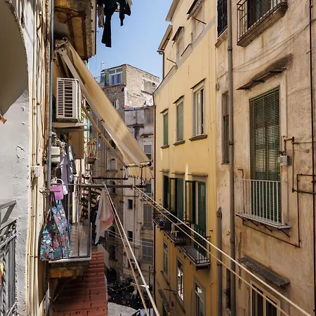 The Tiny House On Toledo - Spanish Quarters - By Houseinnaples Apartmán *